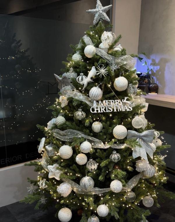 商辦聖誕樹佈置